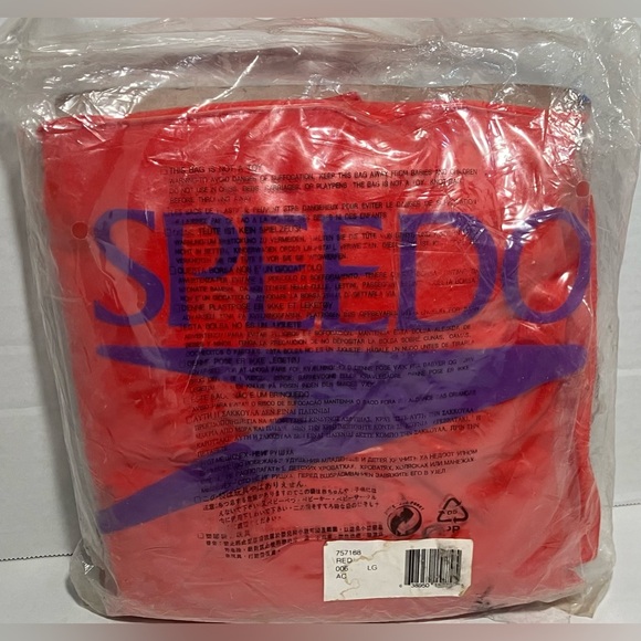 SPEEDO LOBSTER BEACH BALL 25” INFLATABLE BEACH/POOL BALL/FLOAT BRAND NEW - Picture 2 of 2